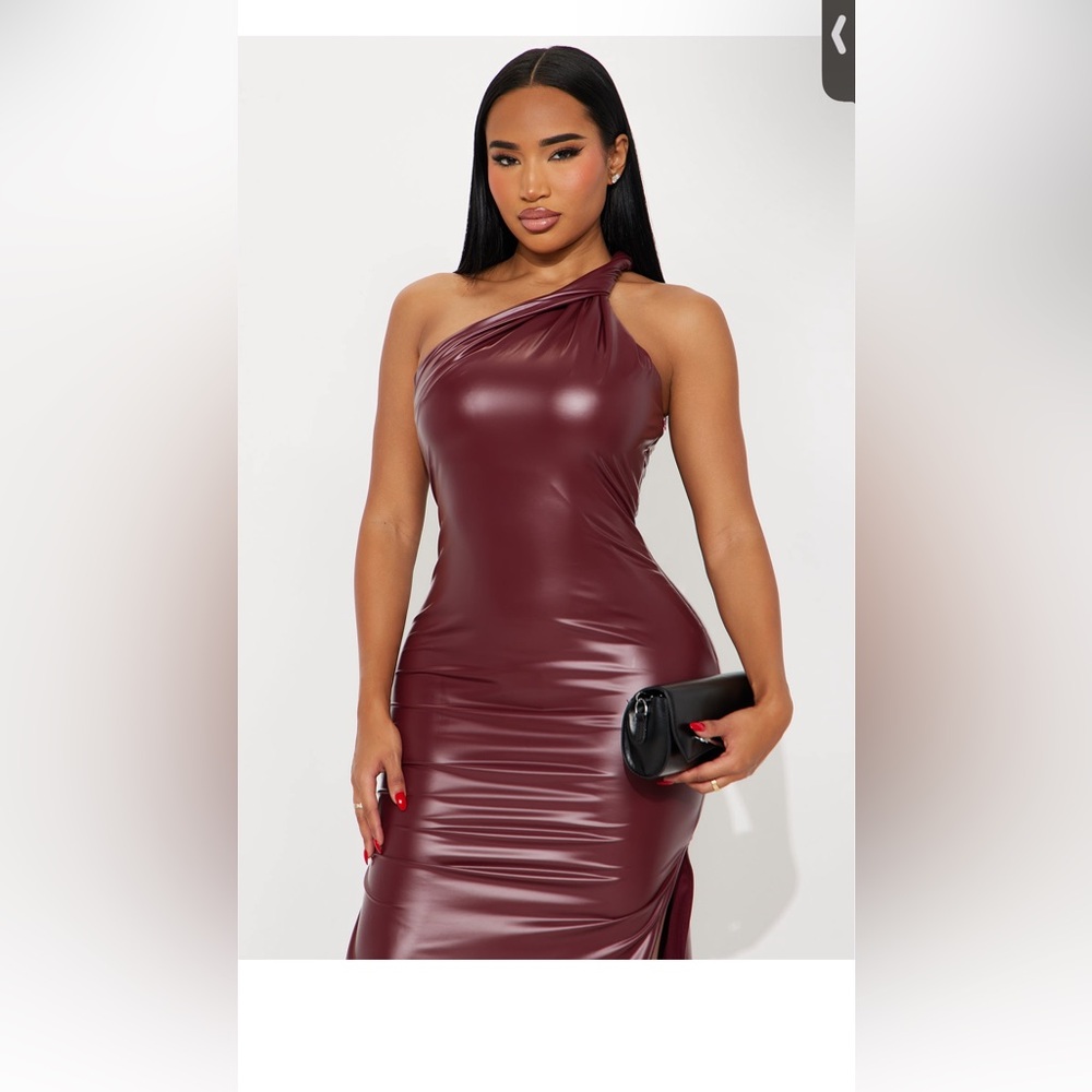 Fashion Nova One-Shoulder Maroon Dress